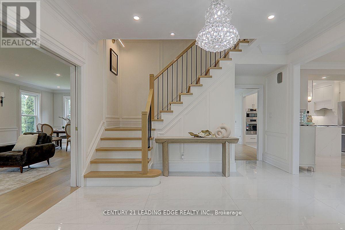 7 Maple View Lane, Whitchurch-Stouffville, Ontario  L4A 7X5 - Photo 6 - N12303434