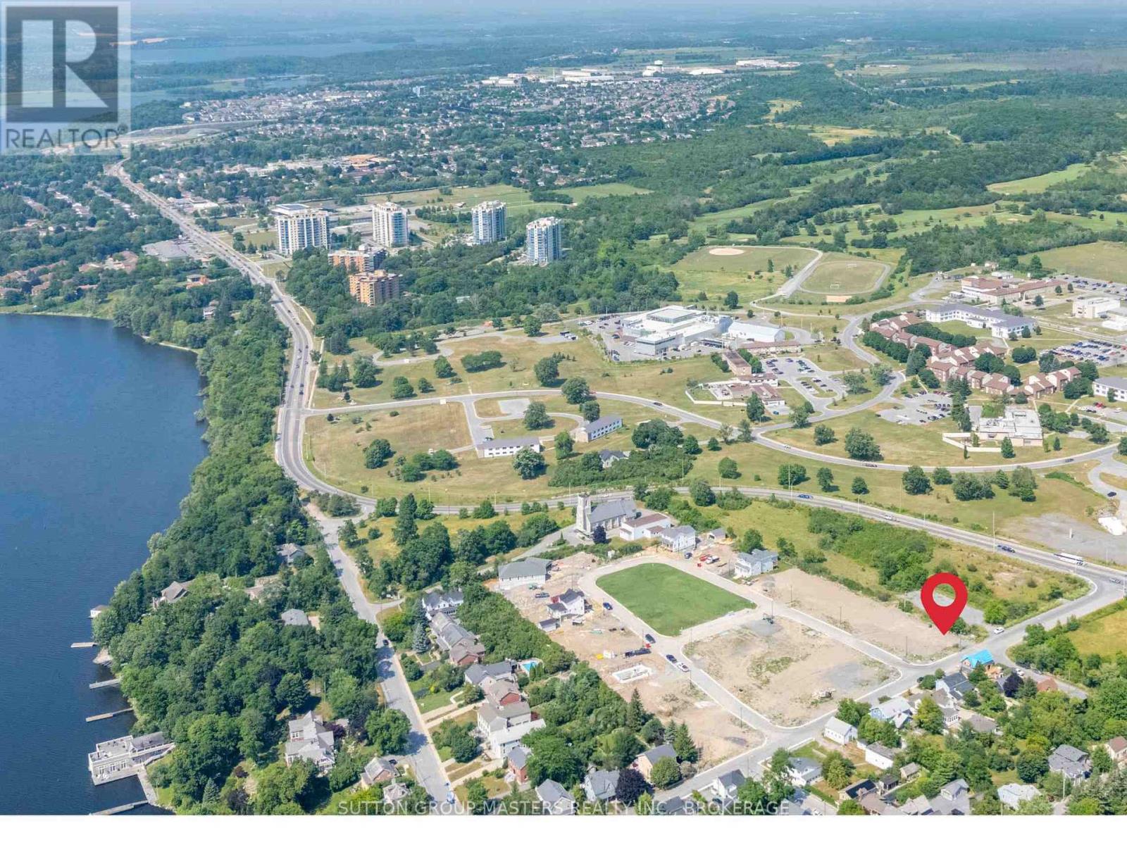 431 Wellington Street, Kingston (Kingston East (Incl Barret Crt)), Ontario  K7K 0L7 - Photo 4 - X12303484