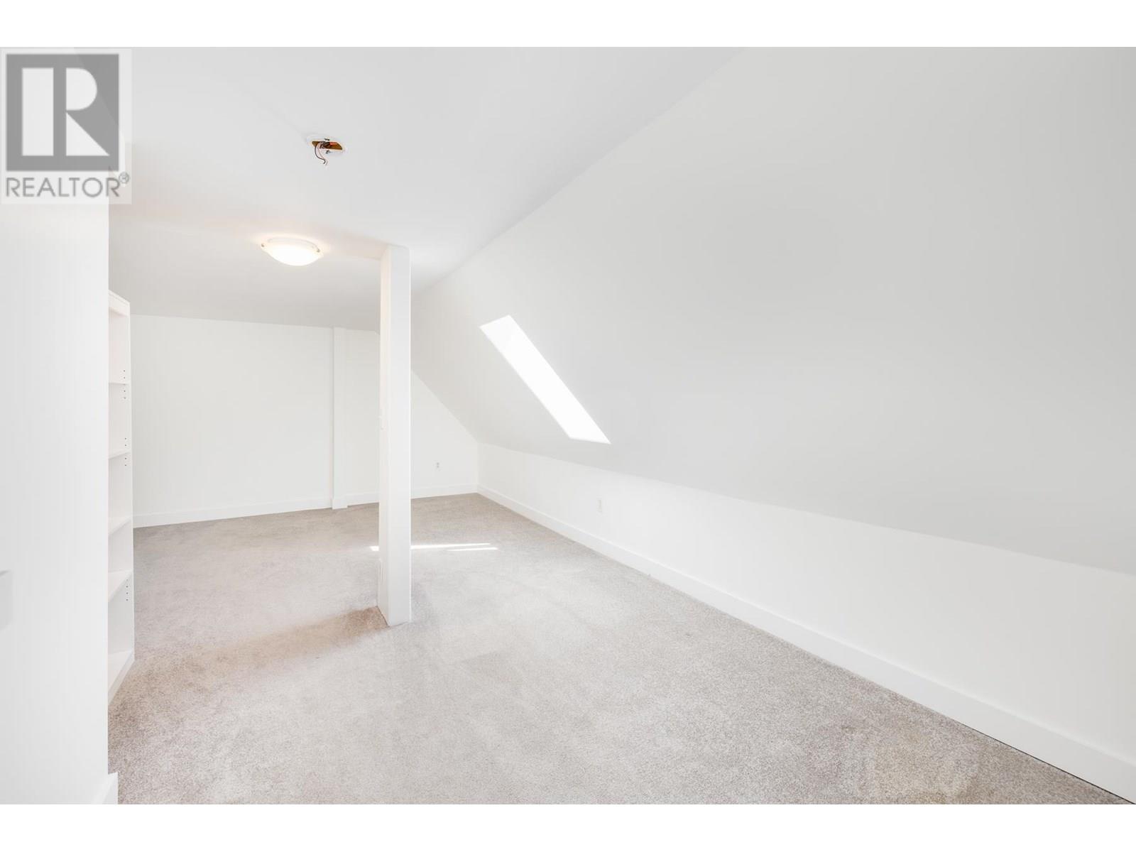 3182 Mountain Highway, North Vancouver, British Columbia  V7K 2H5 - Photo 13 - R3029388