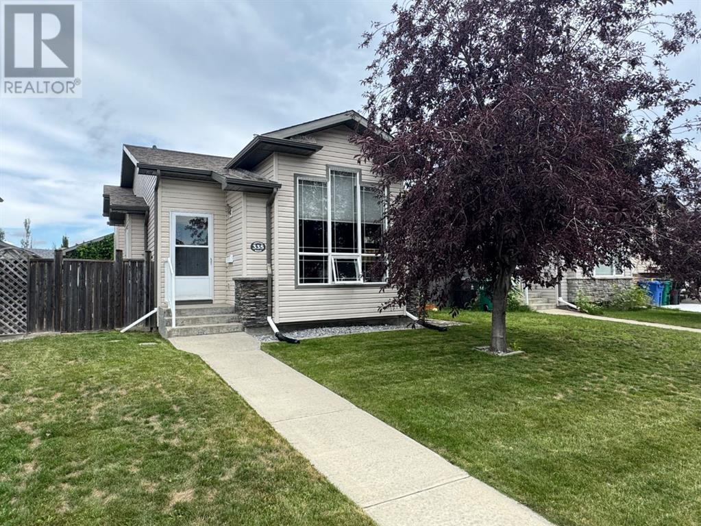 Property at 335 lynx Crescent N image 1