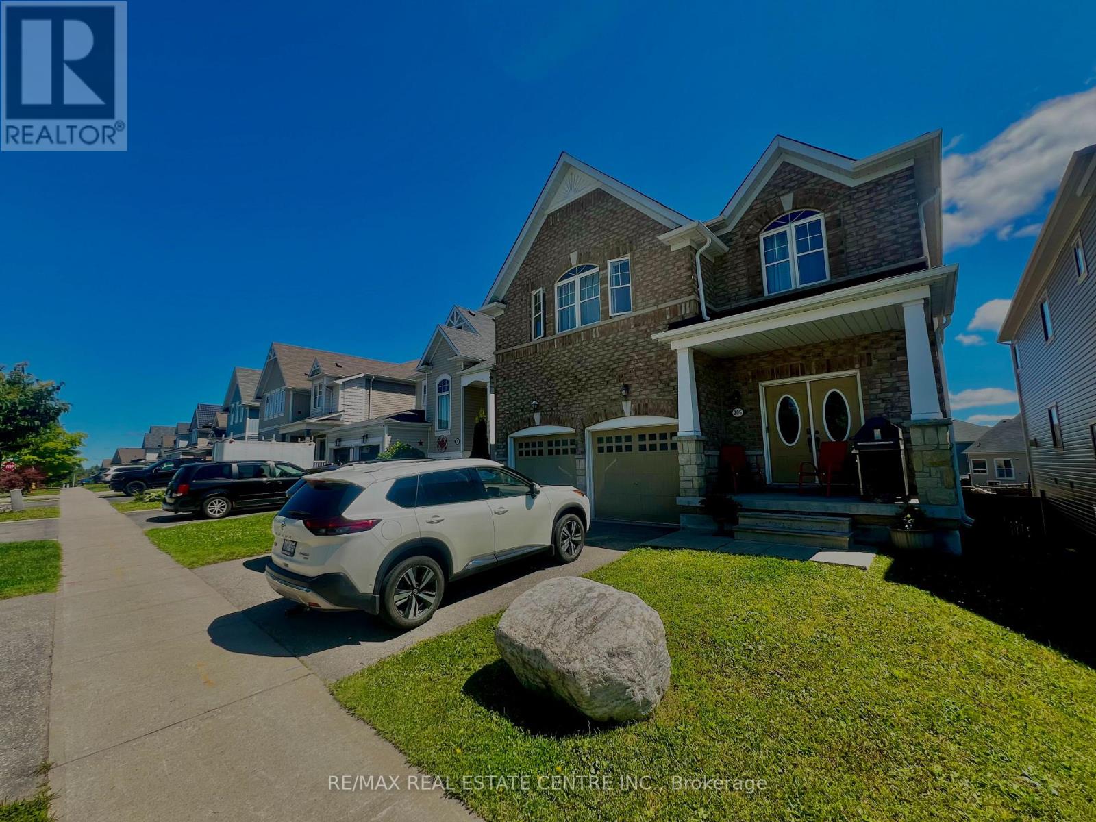 205 Morden Drive, Shelburne, Ontario  L9V 2S1 - Photo 2 - X12302529