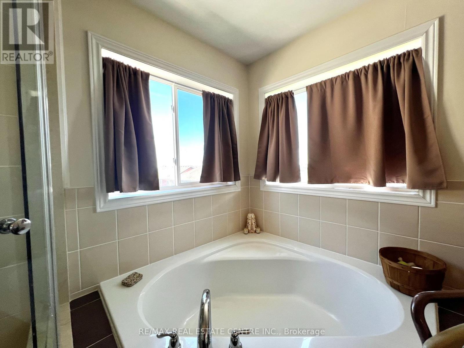 205 Morden Drive, Shelburne, Ontario  L9V 2S1 - Photo 46 - X12302529