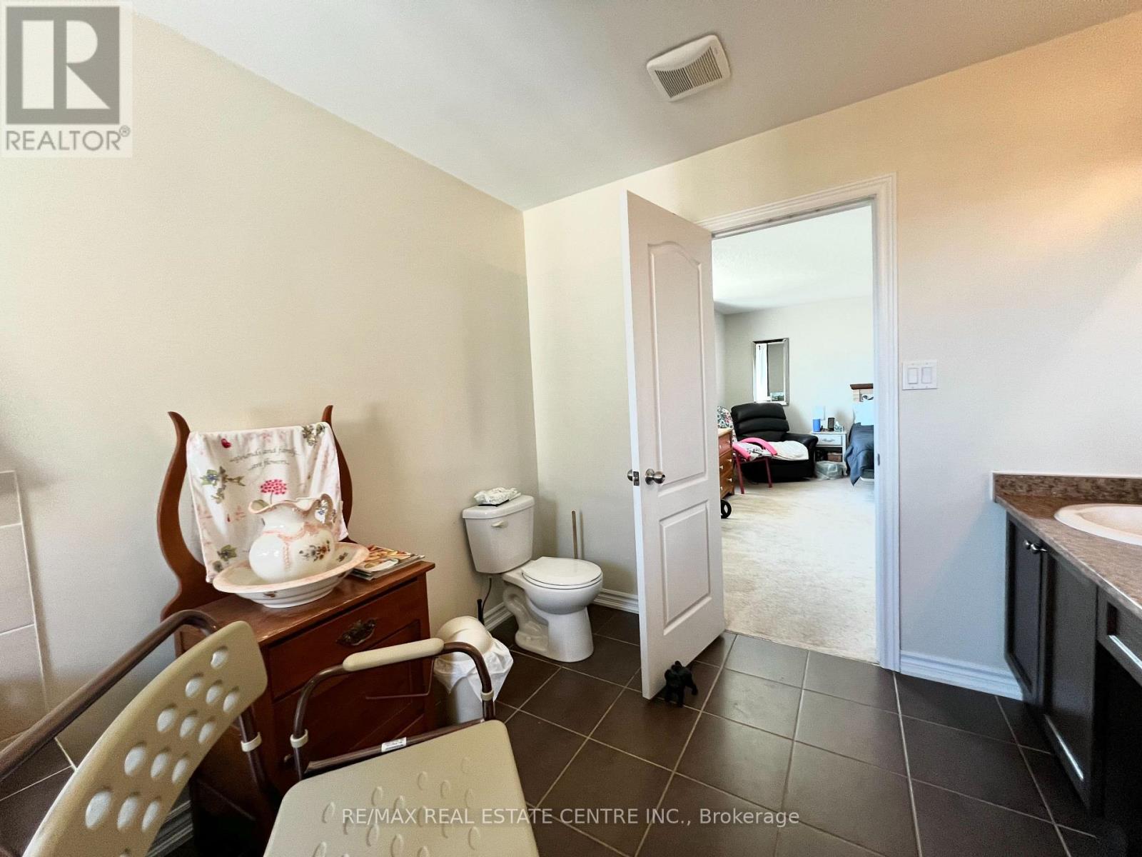 205 Morden Drive, Shelburne, Ontario  L9V 2S1 - Photo 47 - X12302529