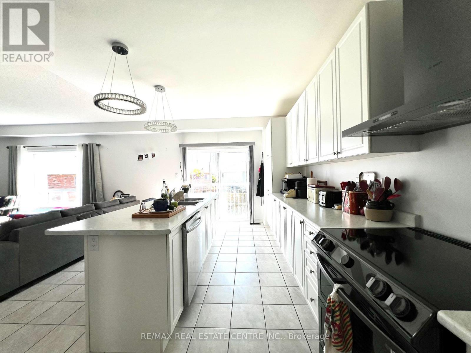 205 Morden Drive, Shelburne, Ontario  L9V 2S1 - Photo 25 - X12302529