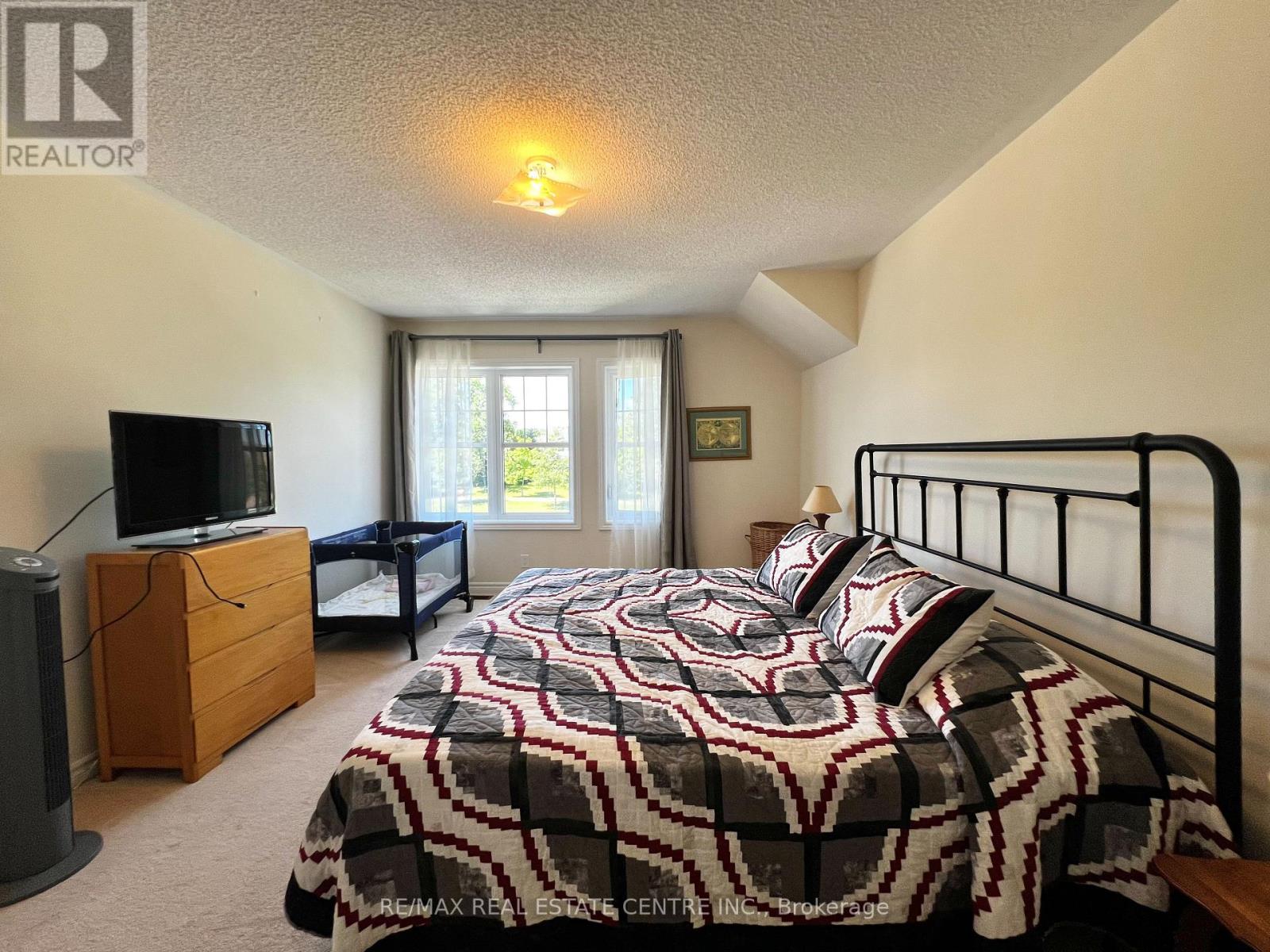 205 Morden Drive, Shelburne, Ontario  L9V 2S1 - Photo 31 - X12302529