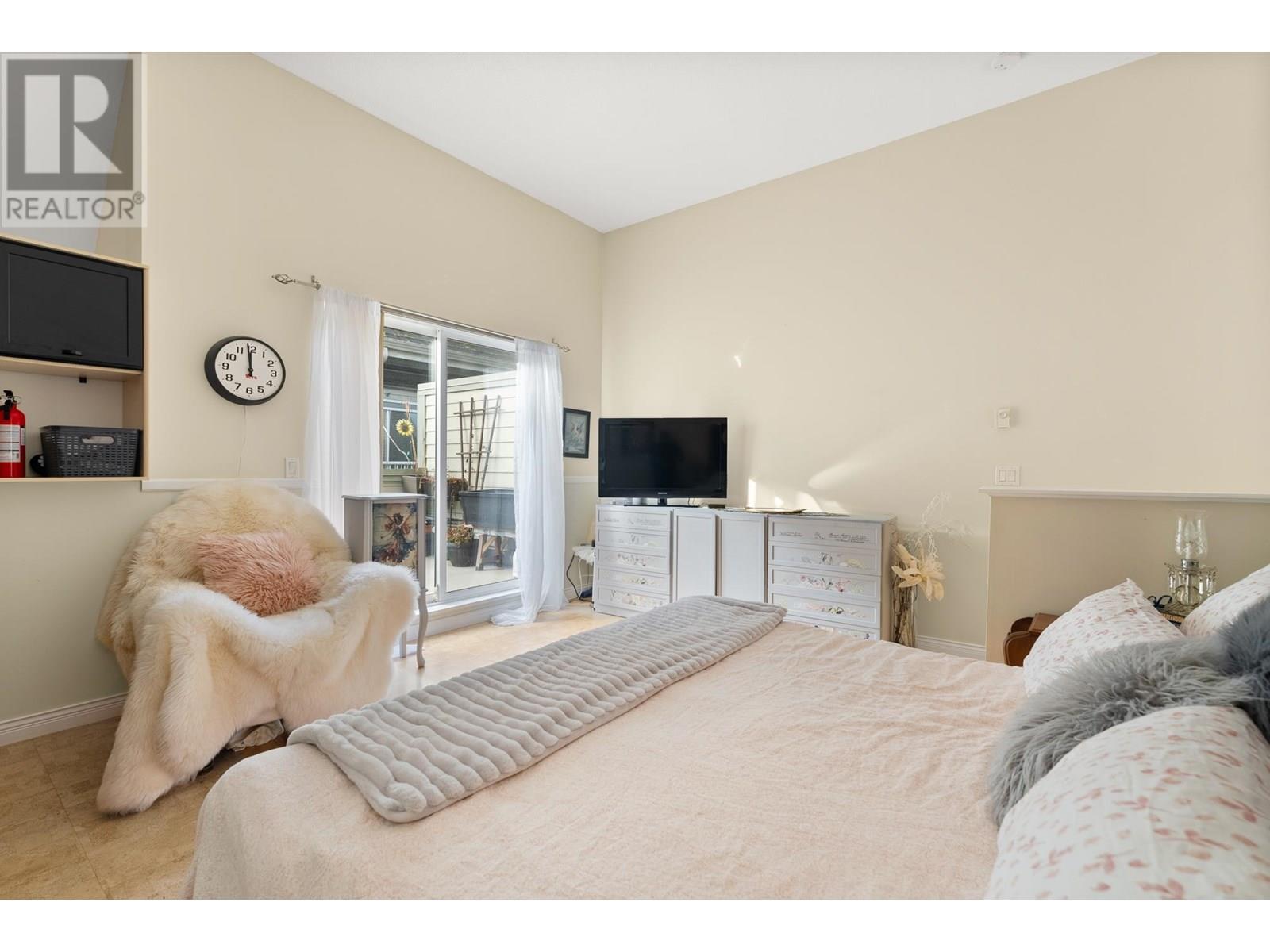 320 1120 Tsatsu Shores Drive, Tsawwassen, British Columbia  V4M 4G3 - Photo 15 - R3029512