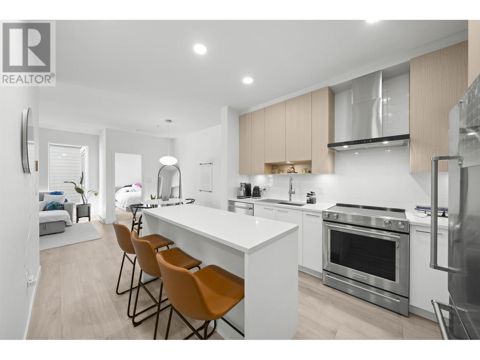 422 7588 16th Street, Burnaby, British Columbia  V3N 0H8 - Photo 9 - R3029559