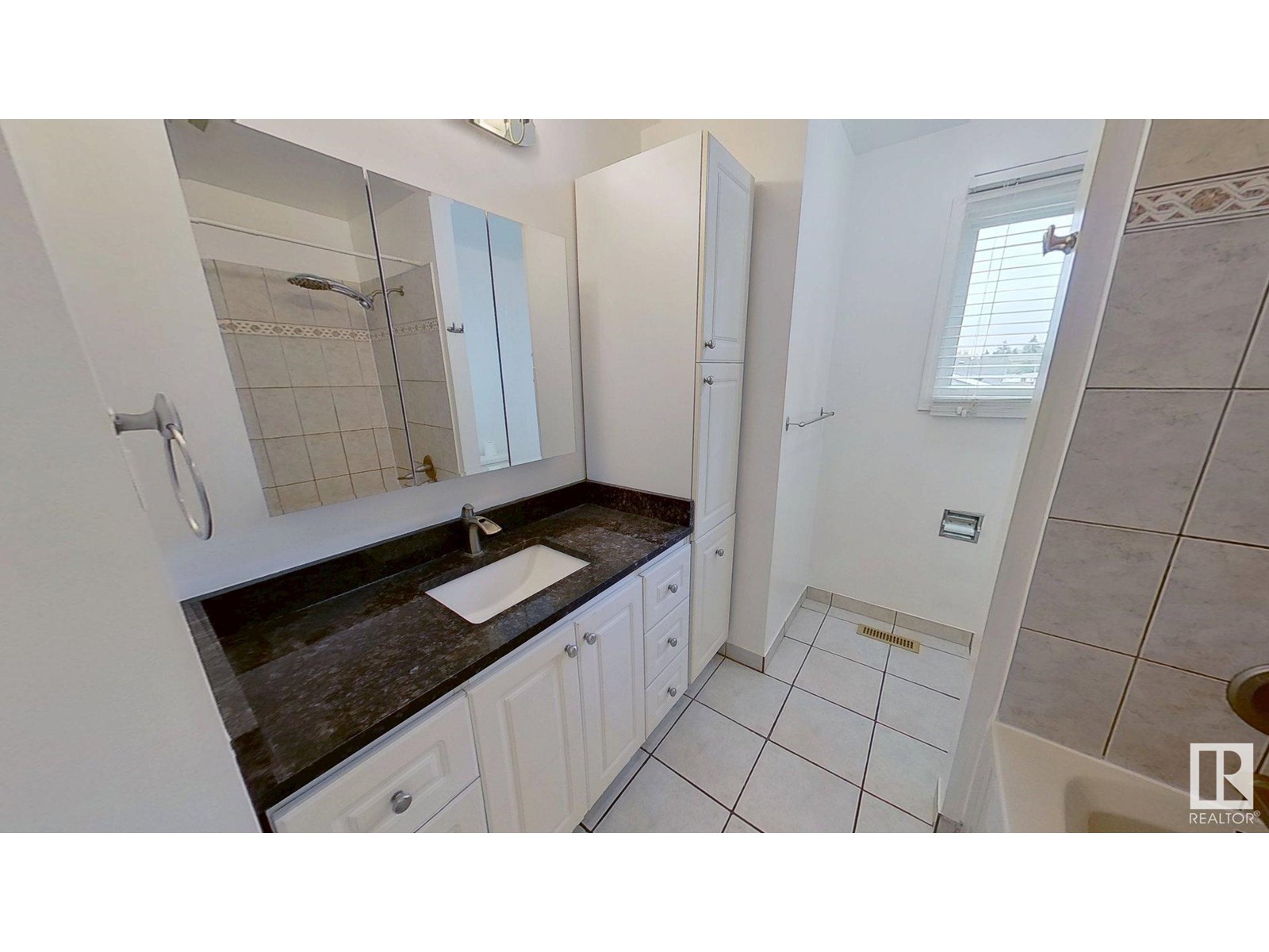 3432 81 St Nw, Edmonton, Alberta  T6K 0G4 - Photo 10 - E4449268