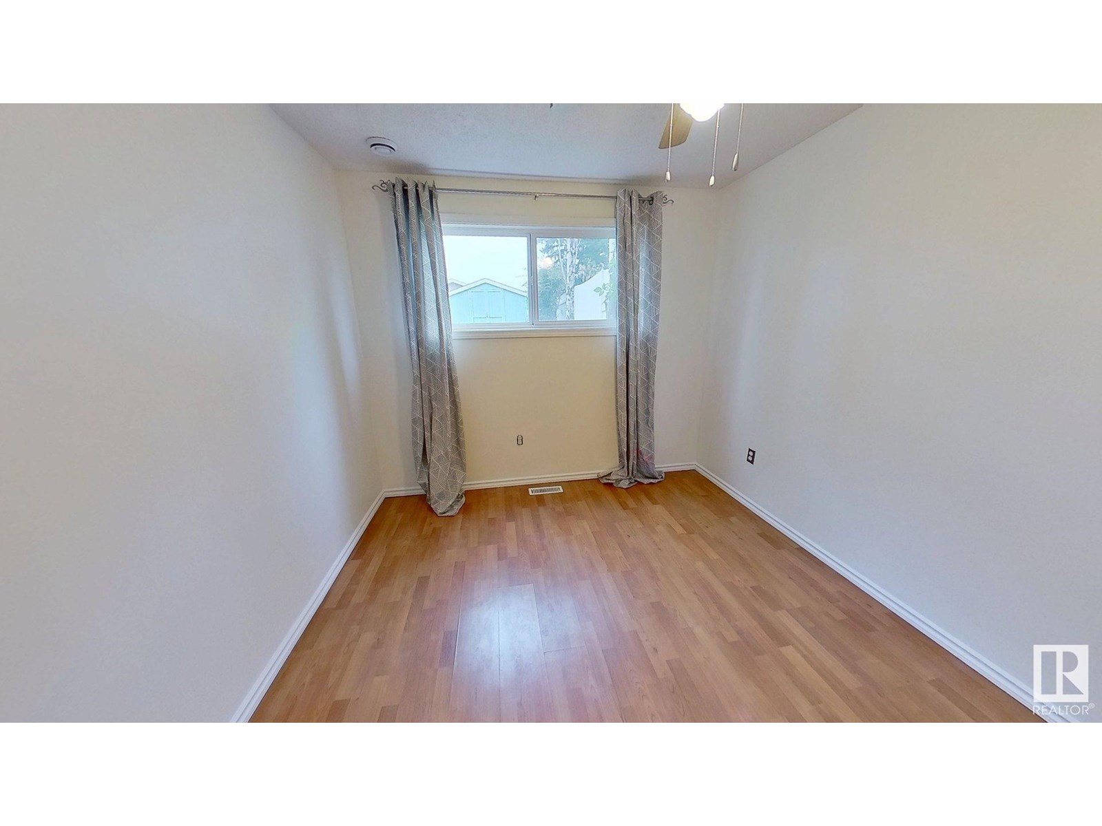 3432 81 St Nw, Edmonton, Alberta  T6K 0G4 - Photo 18 - E4449268