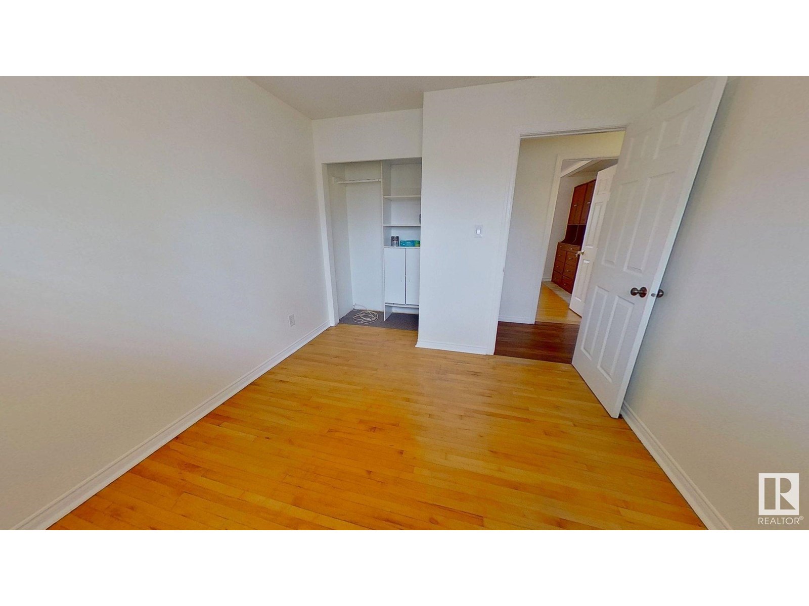 3432 81 St Nw, Edmonton, Alberta  T6K 0G4 - Photo 9 - E4449268