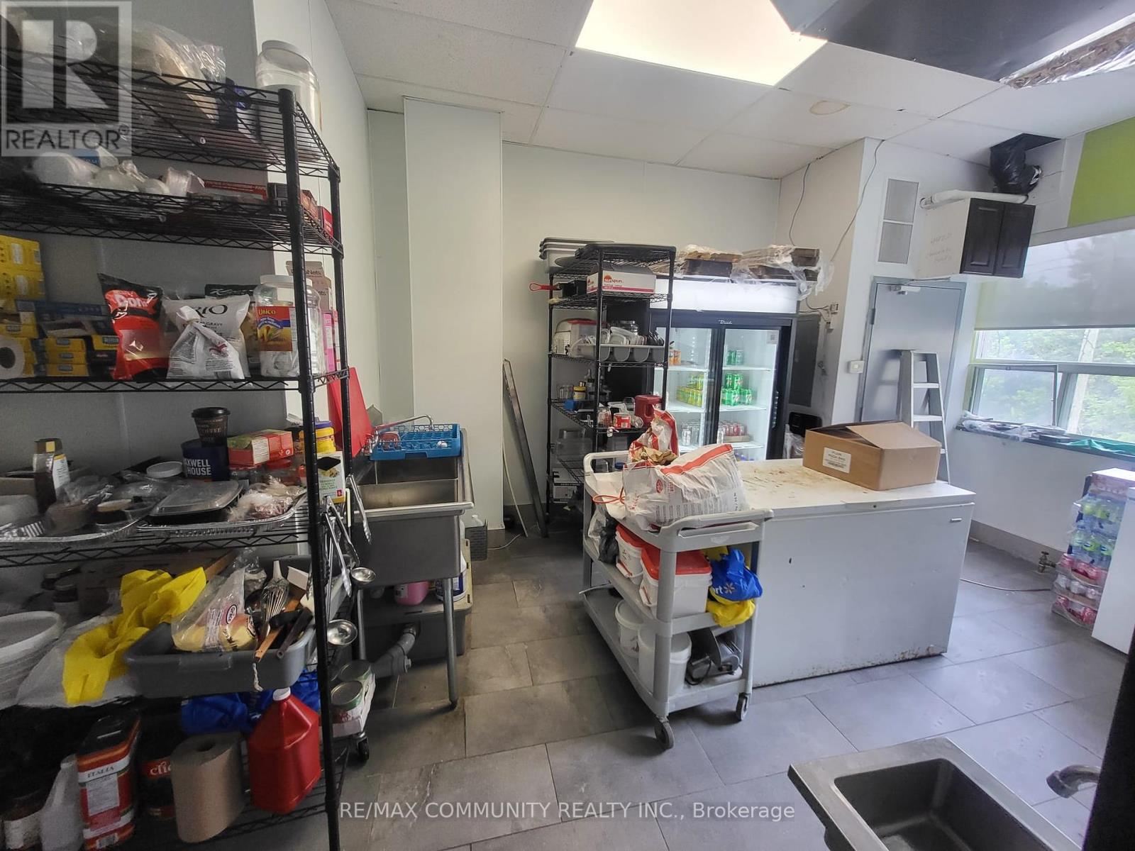 245 Main Street S, Newmarket, Ontario  L3Y 3Z4 - Photo 12 - N12303486