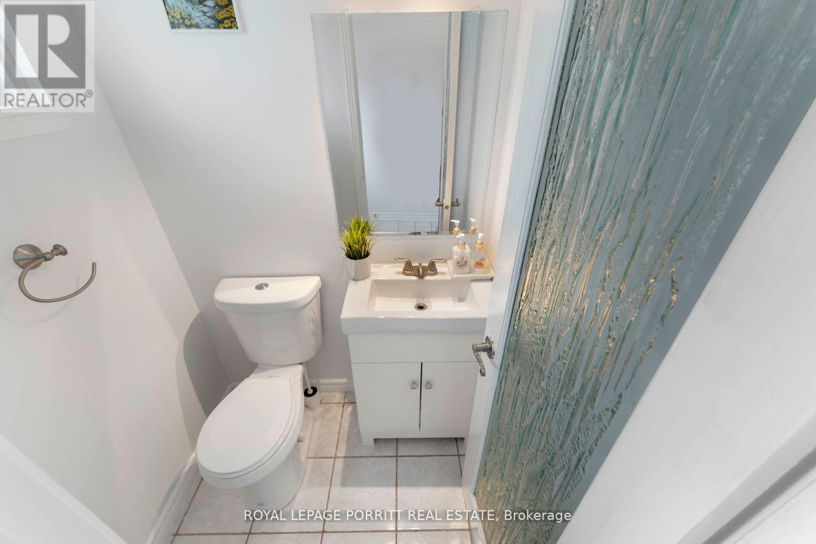 32 Chaucer Crescent, Barrie, Ontario  L4N 4T7 - Photo 28 - S12303551