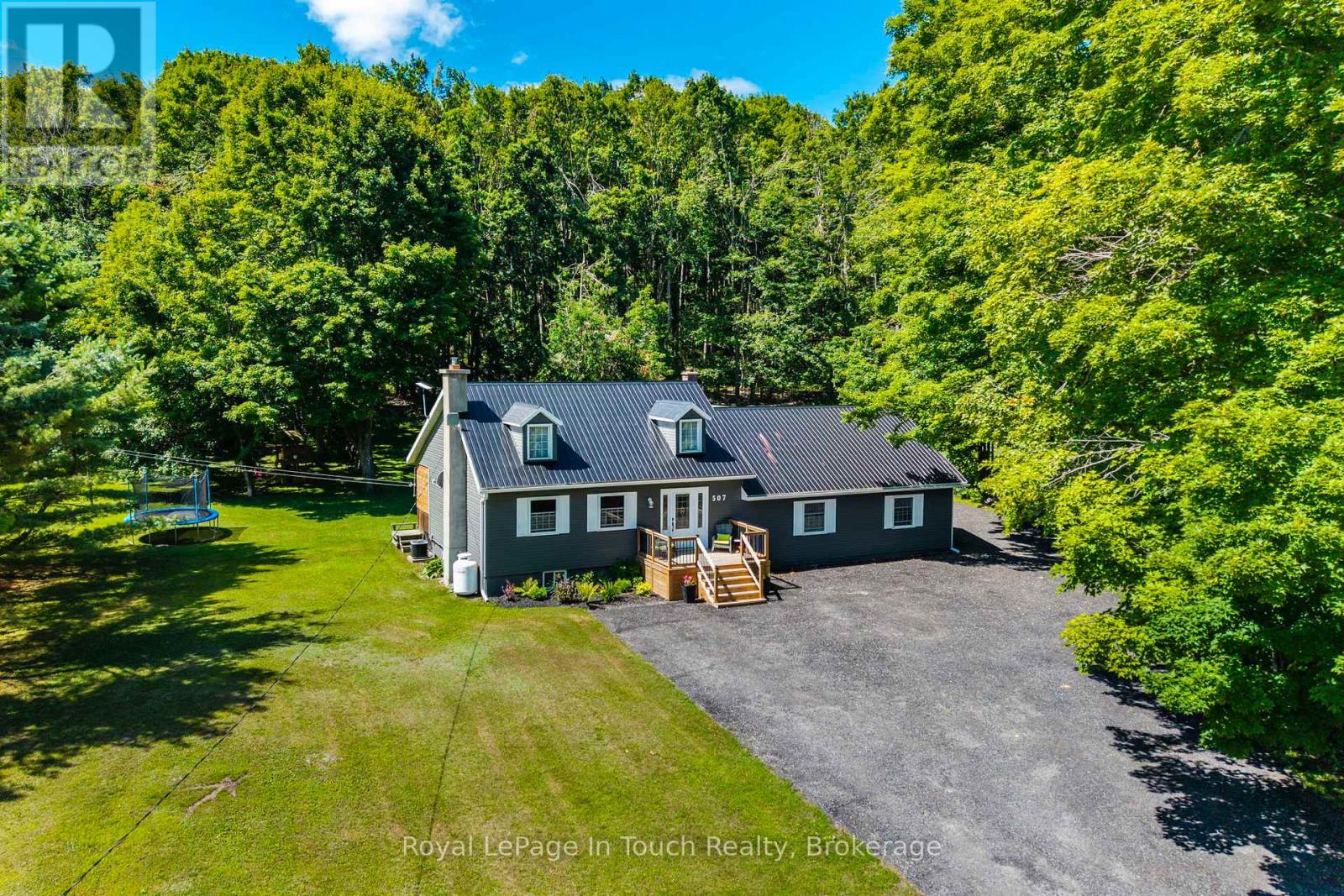 Property at 507 LAFONTAINE ROAD E image 3