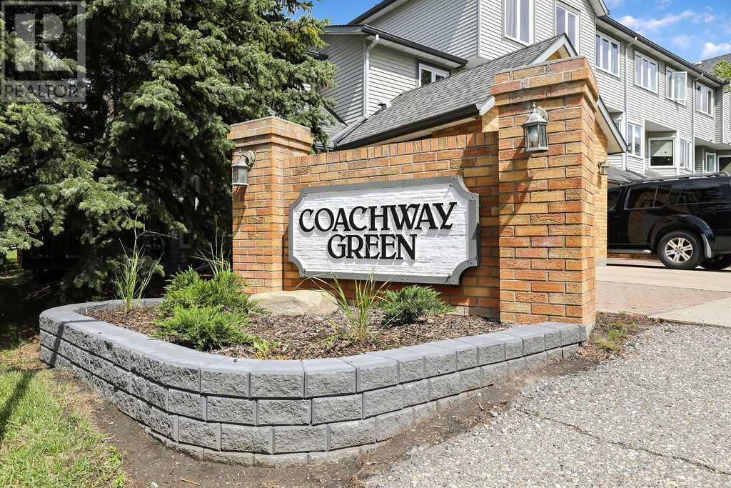 Property at 6 Coachway Green SW image 2