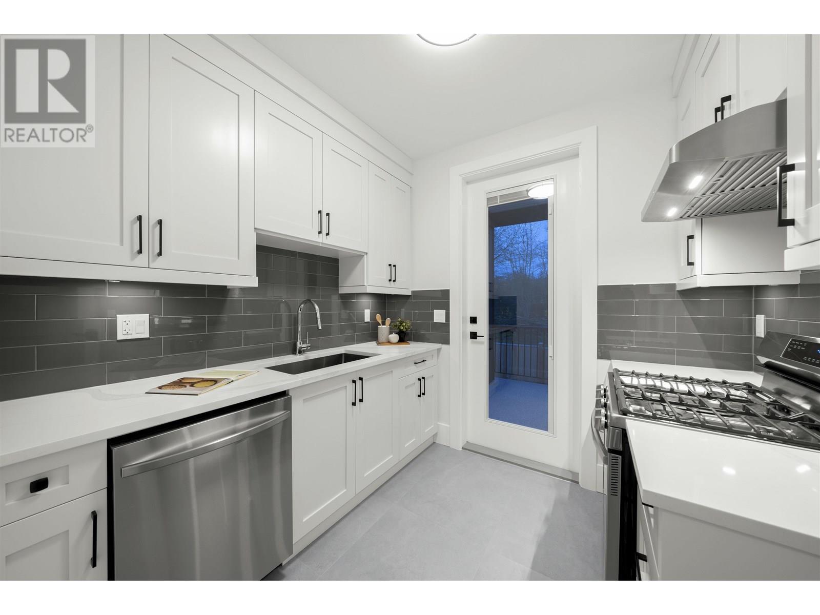 11018 243b Street, Maple Ridge, British Columbia  V2W 1H5 - Photo 13 - R2943392
