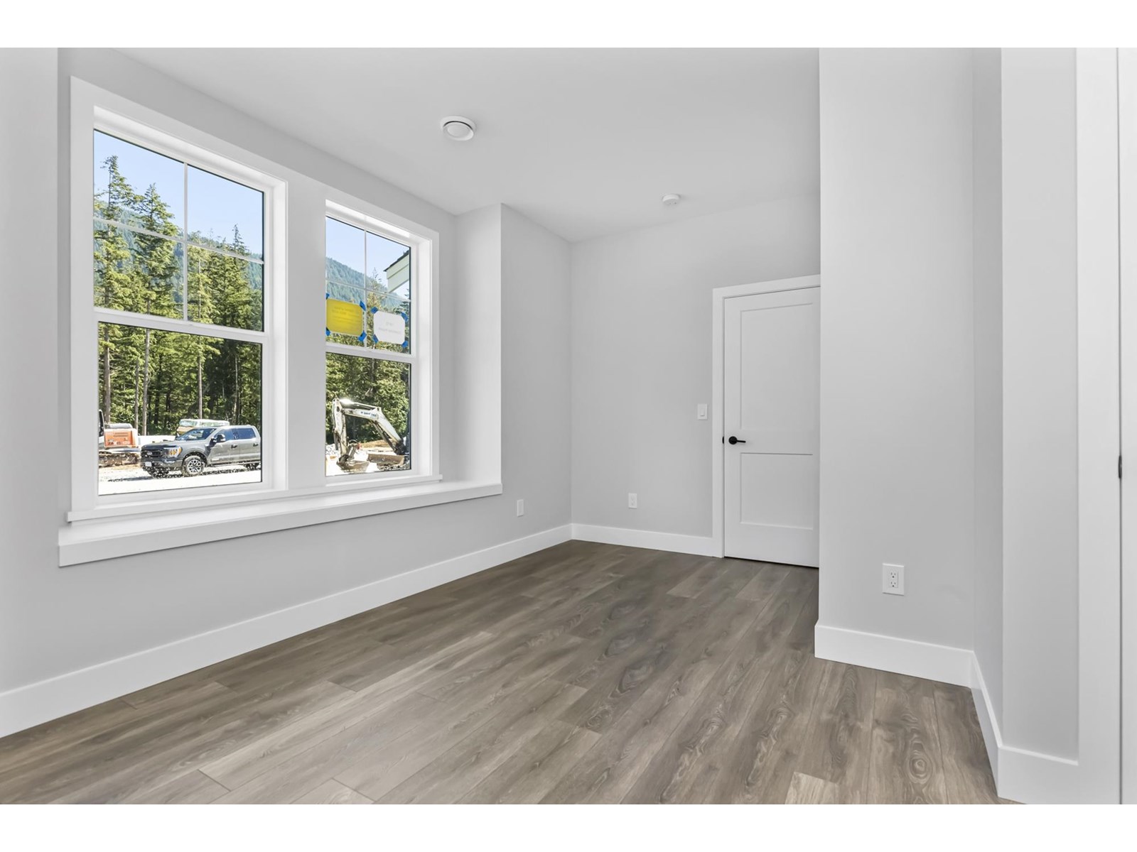 Property at 1949 SPARROW HAWK PLACE image 4