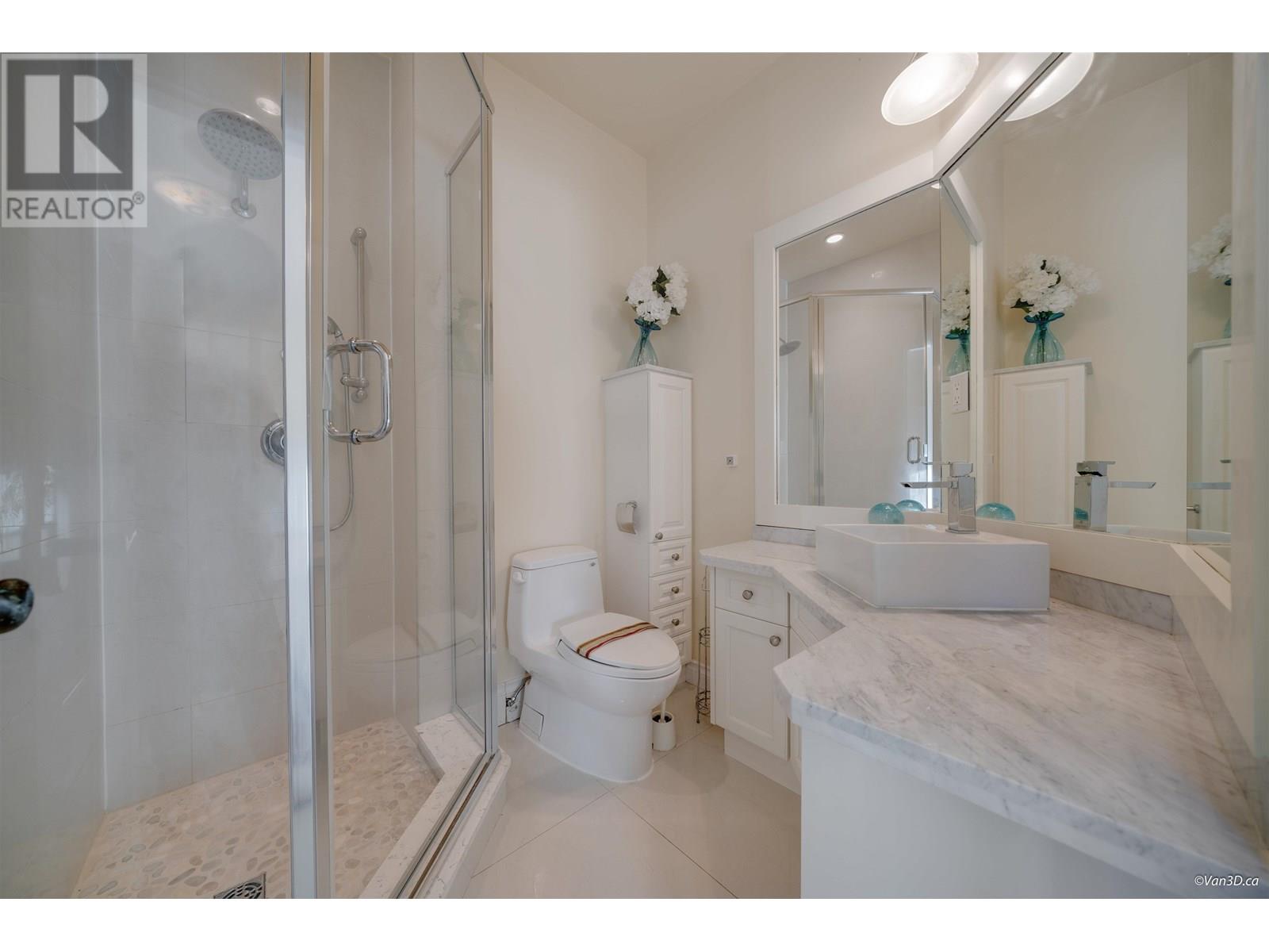 Listing Picture 31 of 40 : 11520 LAPWING CRESCENT, Richmond / 烈治文 - 魯藝地產 Yvonne Lu Group - MLS Medallion Club Member