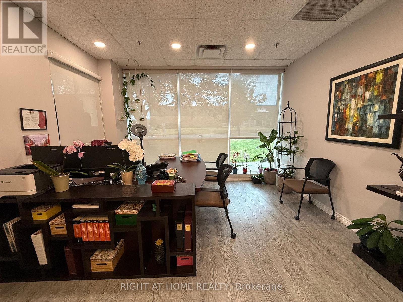 2 - 300 Supertest Road, Toronto, Ontario  M3J 2M2 - Photo 4 - W12303560