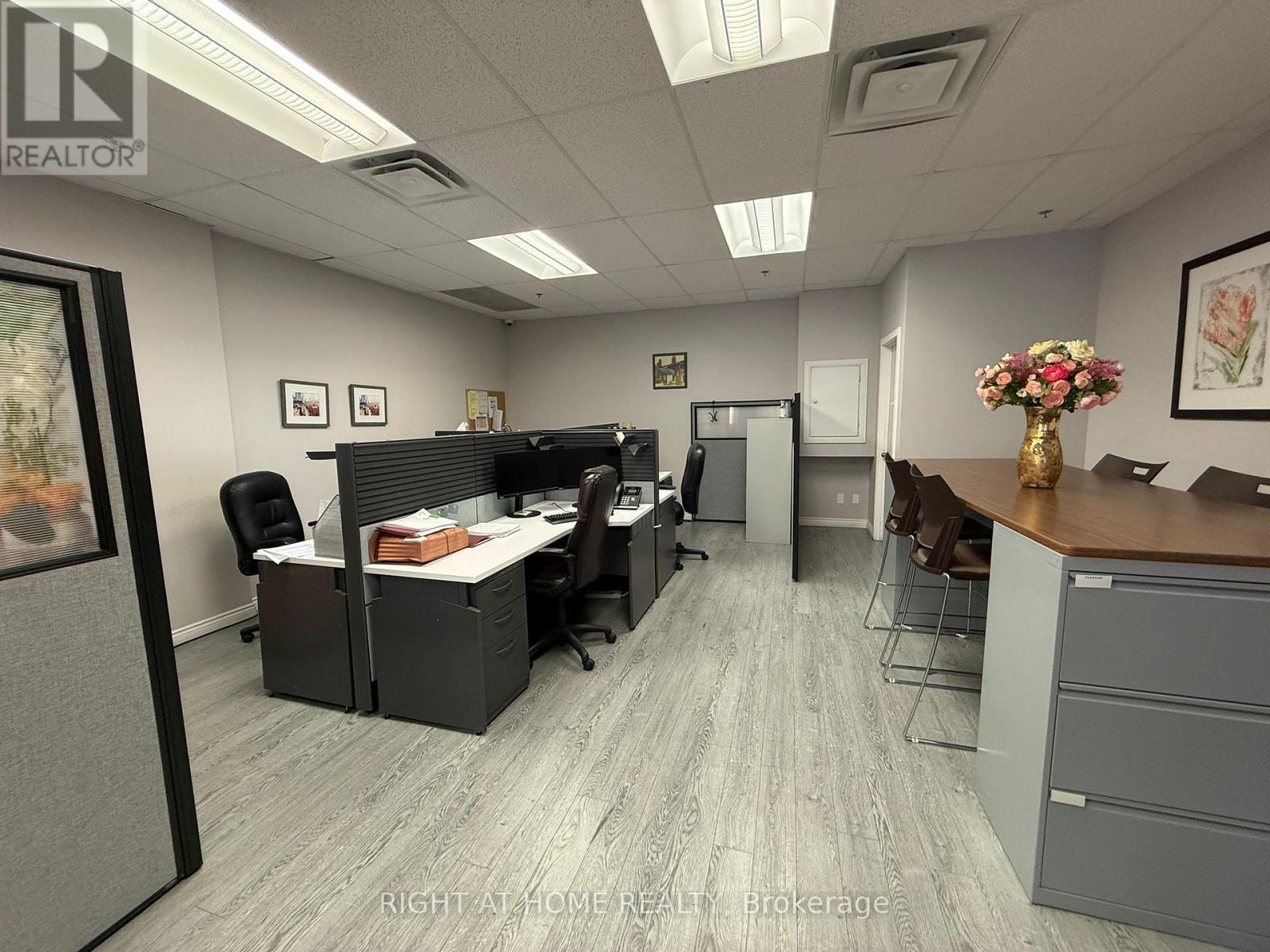 2 - 300 Supertest Road, Toronto, Ontario  M3J 2M2 - Photo 6 - W12303560