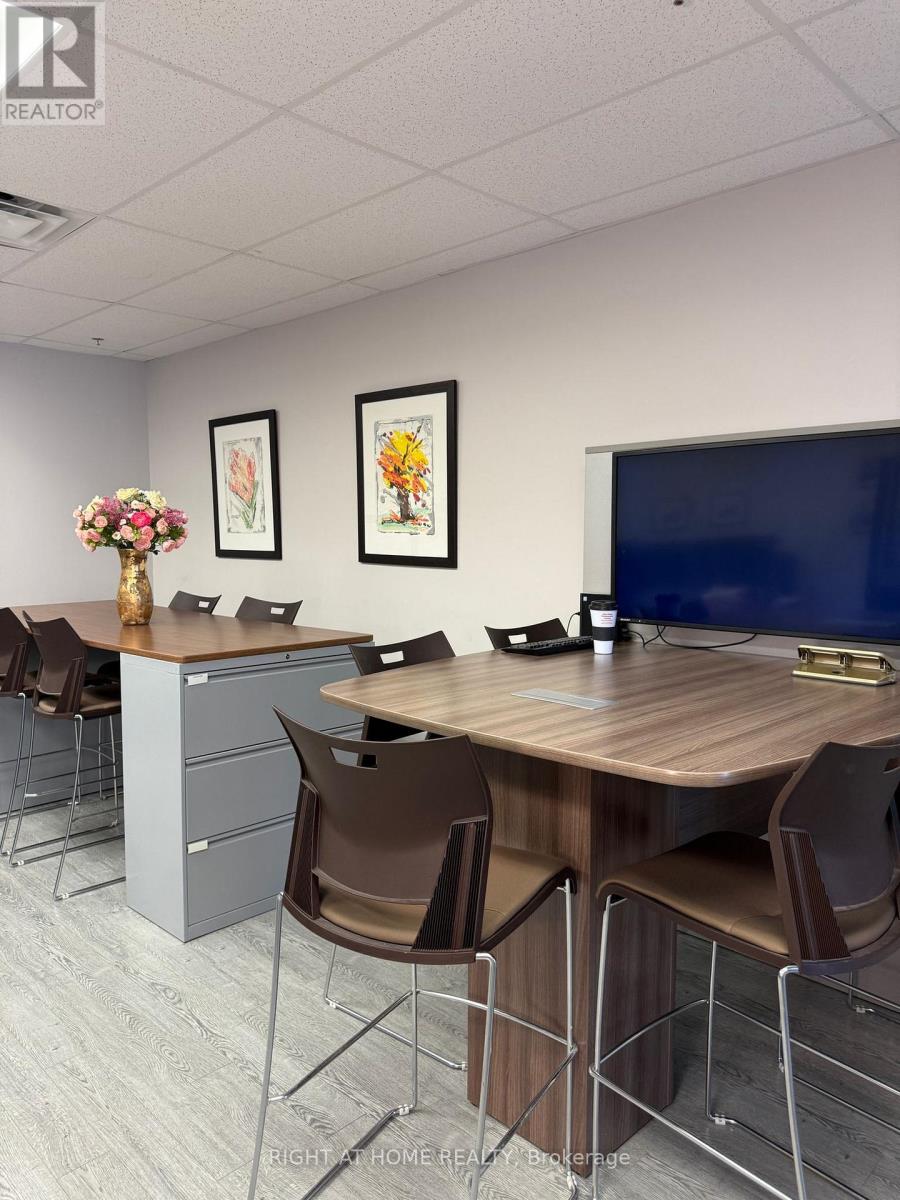 2 - 300 Supertest Road, Toronto, Ontario  M3J 2M2 - Photo 7 - W12303560