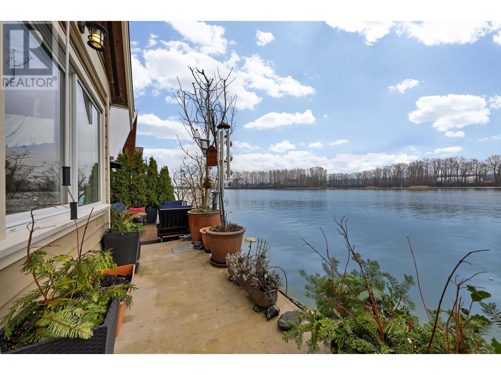 7 750 South Dyke Road, New Westminster, British Columbia  V3M 4Z8 - Photo 11 - R2974531