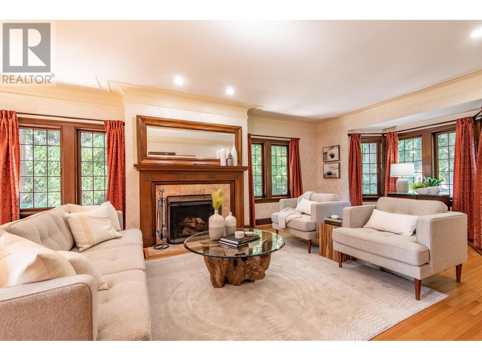 Listing Picture 13 of 40 : 6187 MACDONALD STREET, Vancouver / 溫哥華 - 魯藝地產 Yvonne Lu Group - MLS Medallion Club Member