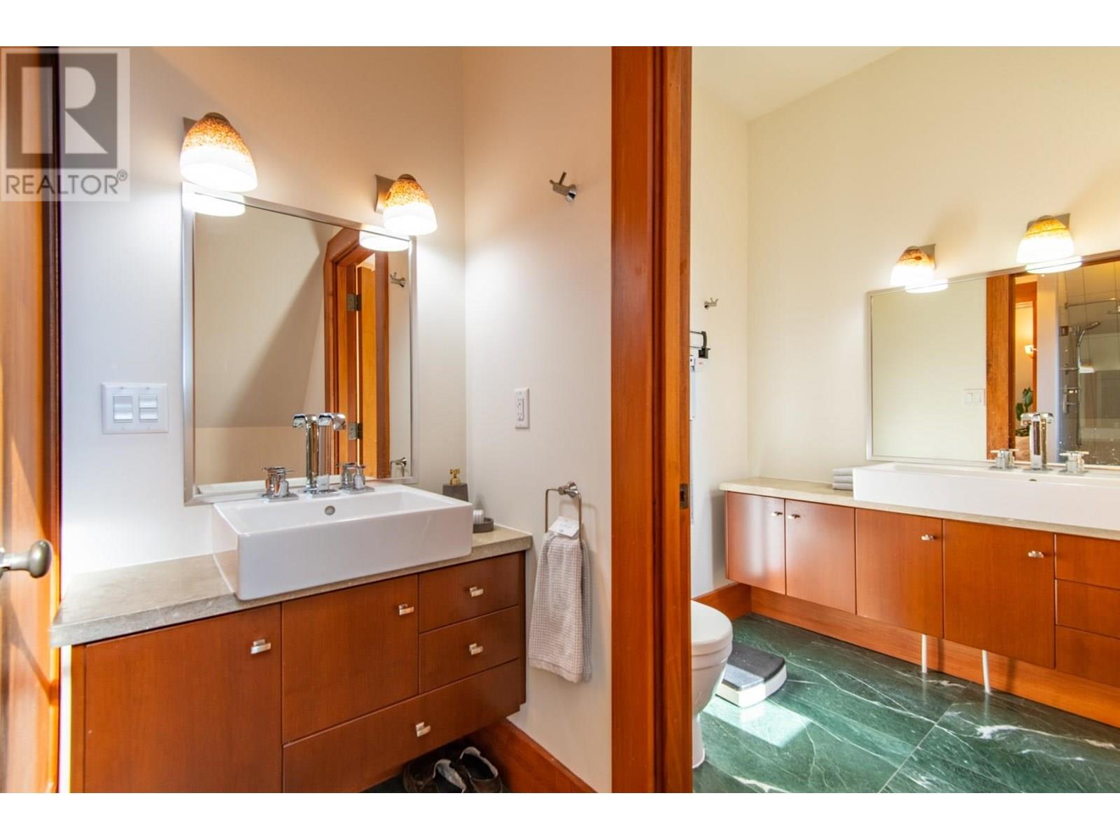 Listing Picture 15 of 40 : 6187 MACDONALD STREET, Vancouver / 溫哥華 - 魯藝地產 Yvonne Lu Group - MLS Medallion Club Member
