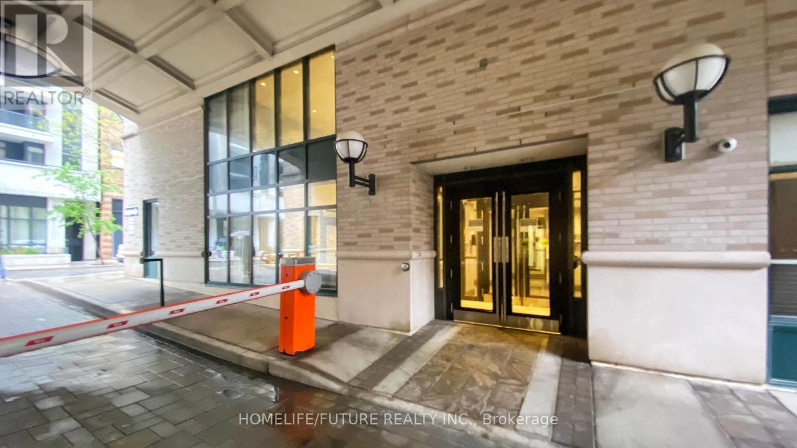 207 - 35 Hayden Street, Toronto, Ontario  M4Y 3C3 - Photo 5 - C12303570