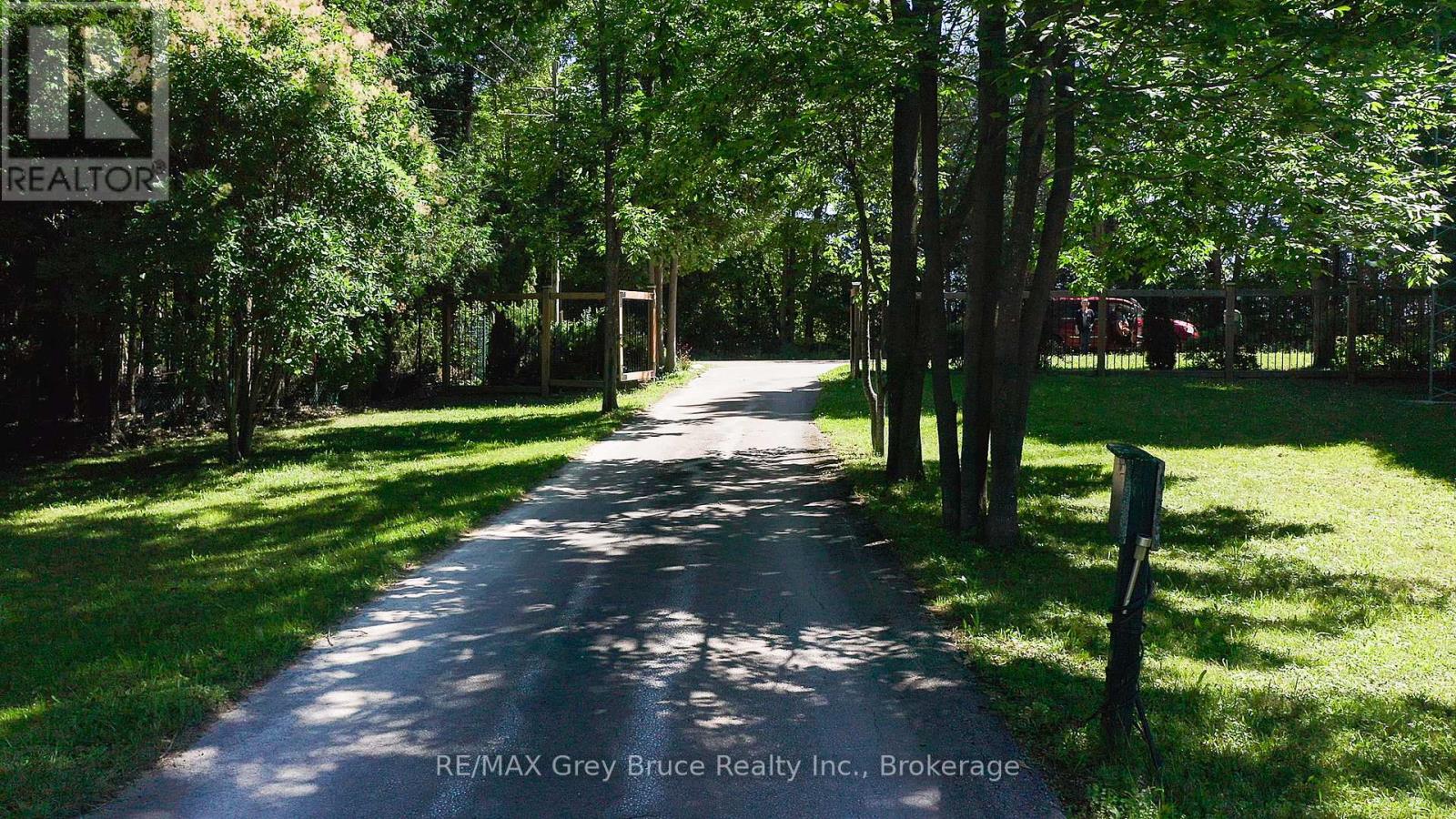 495204 Traverston Road, West Grey, Ontario  N0C 1H0 - Photo 40 - X12302567