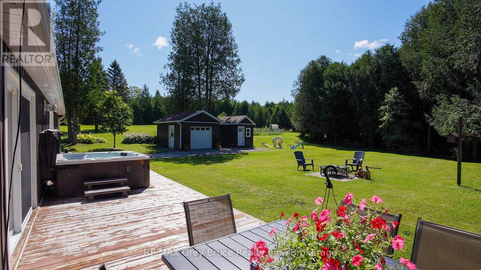 495204 Traverston Road, West Grey, Ontario  N0C 1H0 - Photo 44 - X12302567