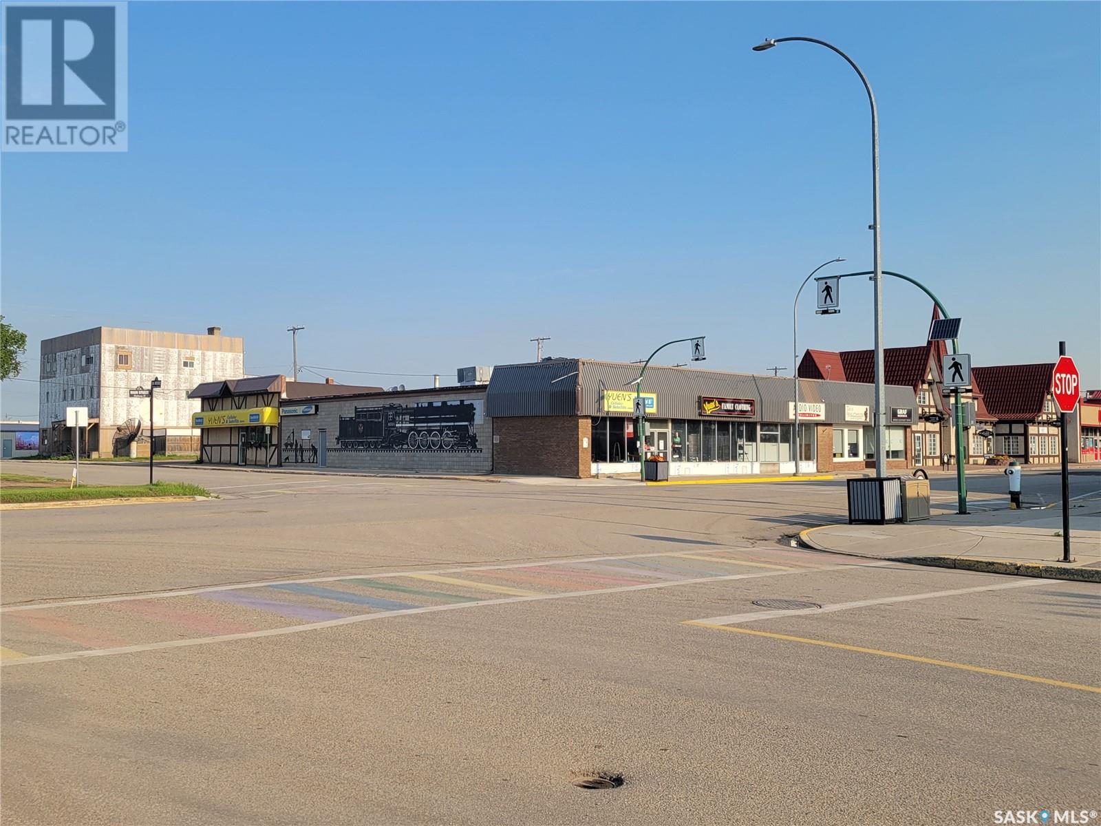 503 Main Street, Humboldt, Saskatchewan  S0K 2A0 - Photo 2 - SK013580