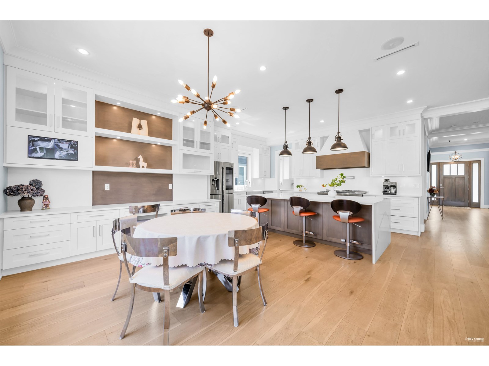 Property at 14139 16 AVENUE image 1