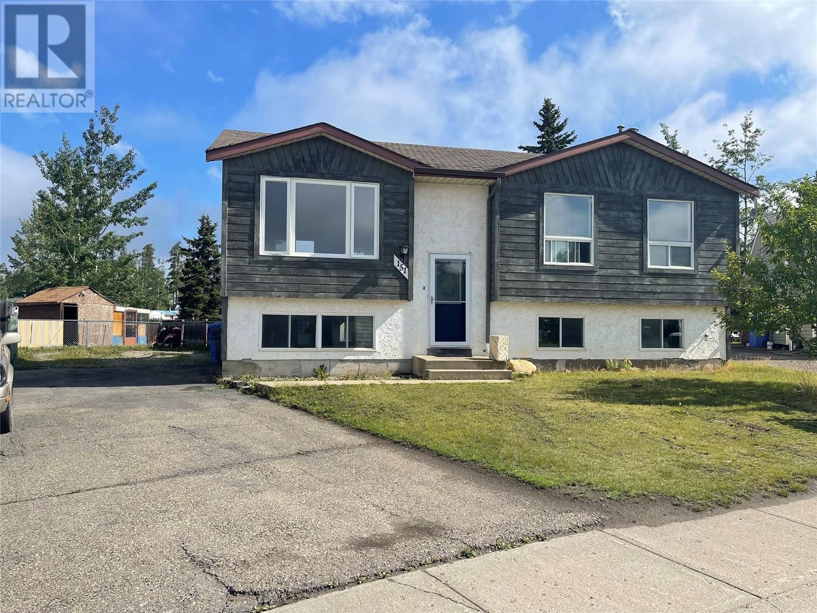 151 Valleyview Crescent, tumbler ridge, British Columbia