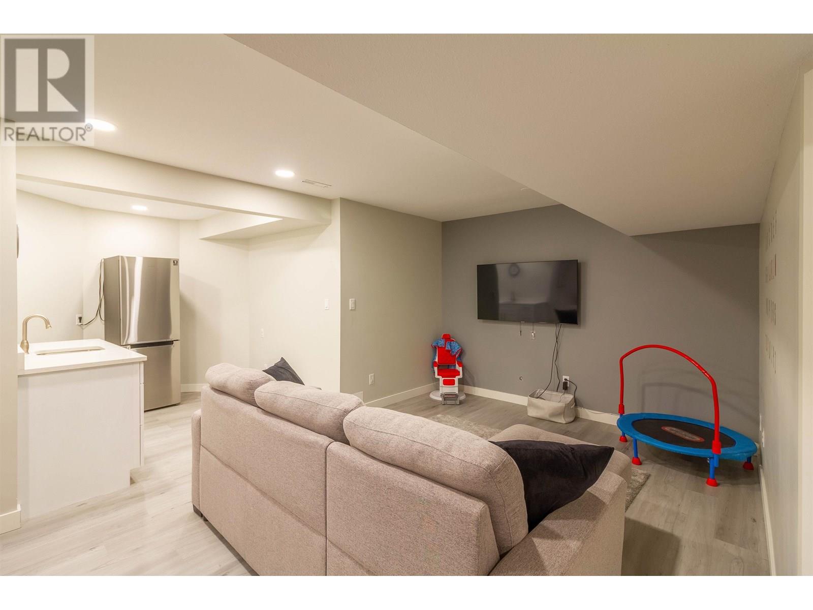 1872 Walnut Crescent, Coquitlam, British Columbia  V3J 7T1 - Photo 30 - R3010117