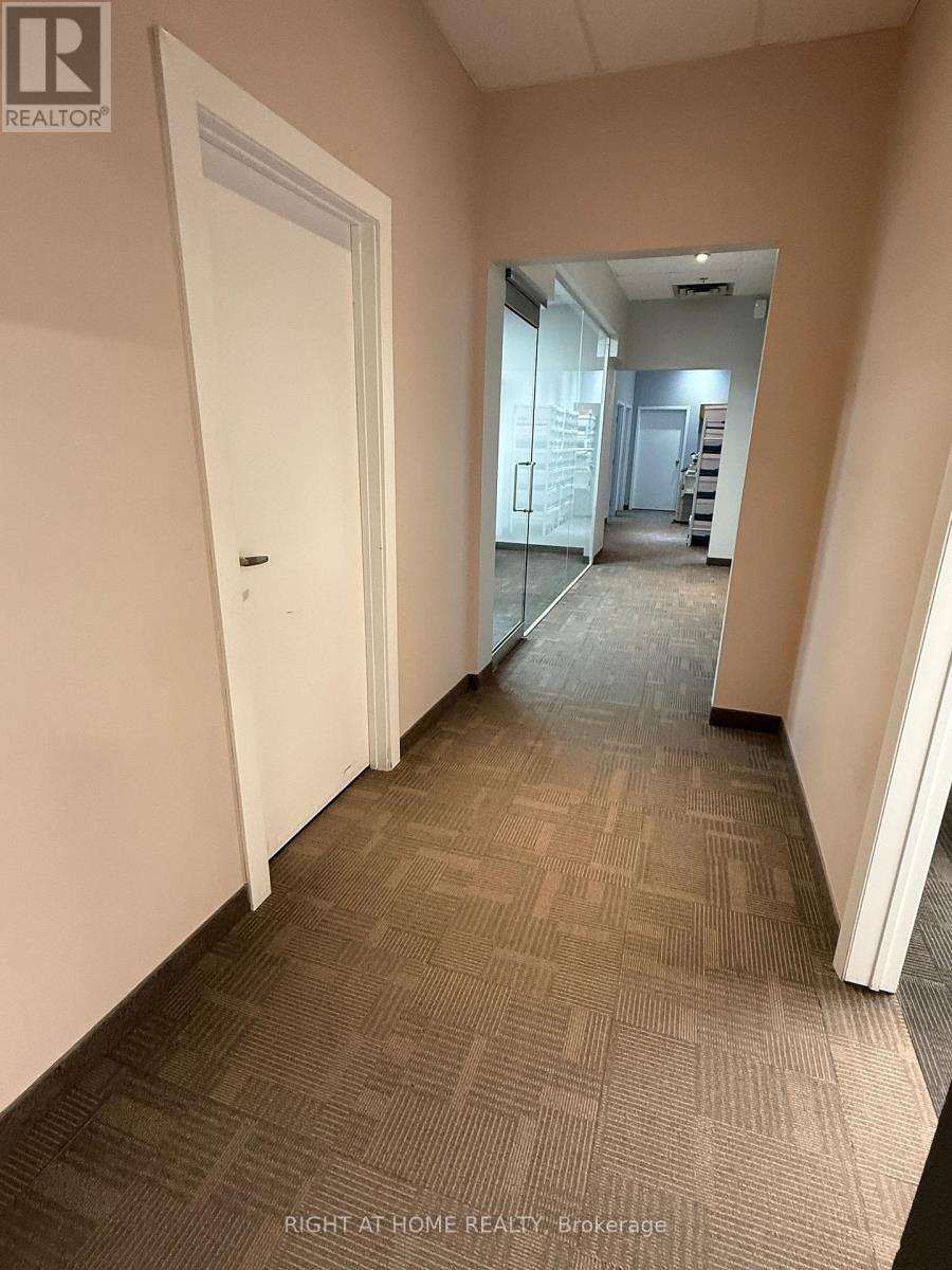 3 - 300 Supertest Road, Toronto, Ontario  M3J 2M2 - Photo 11 - W12303573