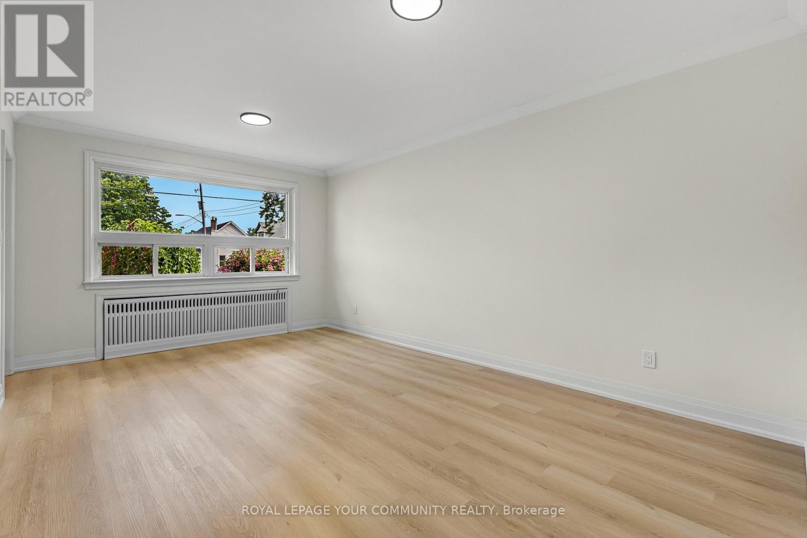 45 Albert Street, Welland, Ontario  L3B 4L1 - Photo 6 - X12303611