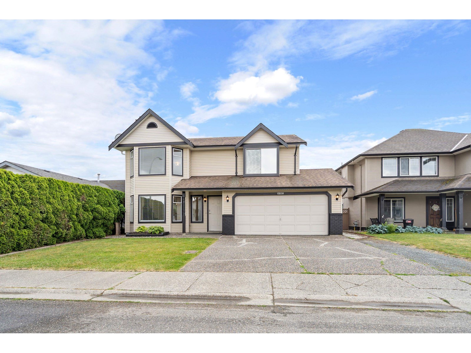 Property at 45130 BLUEJAY AVENUE image 2