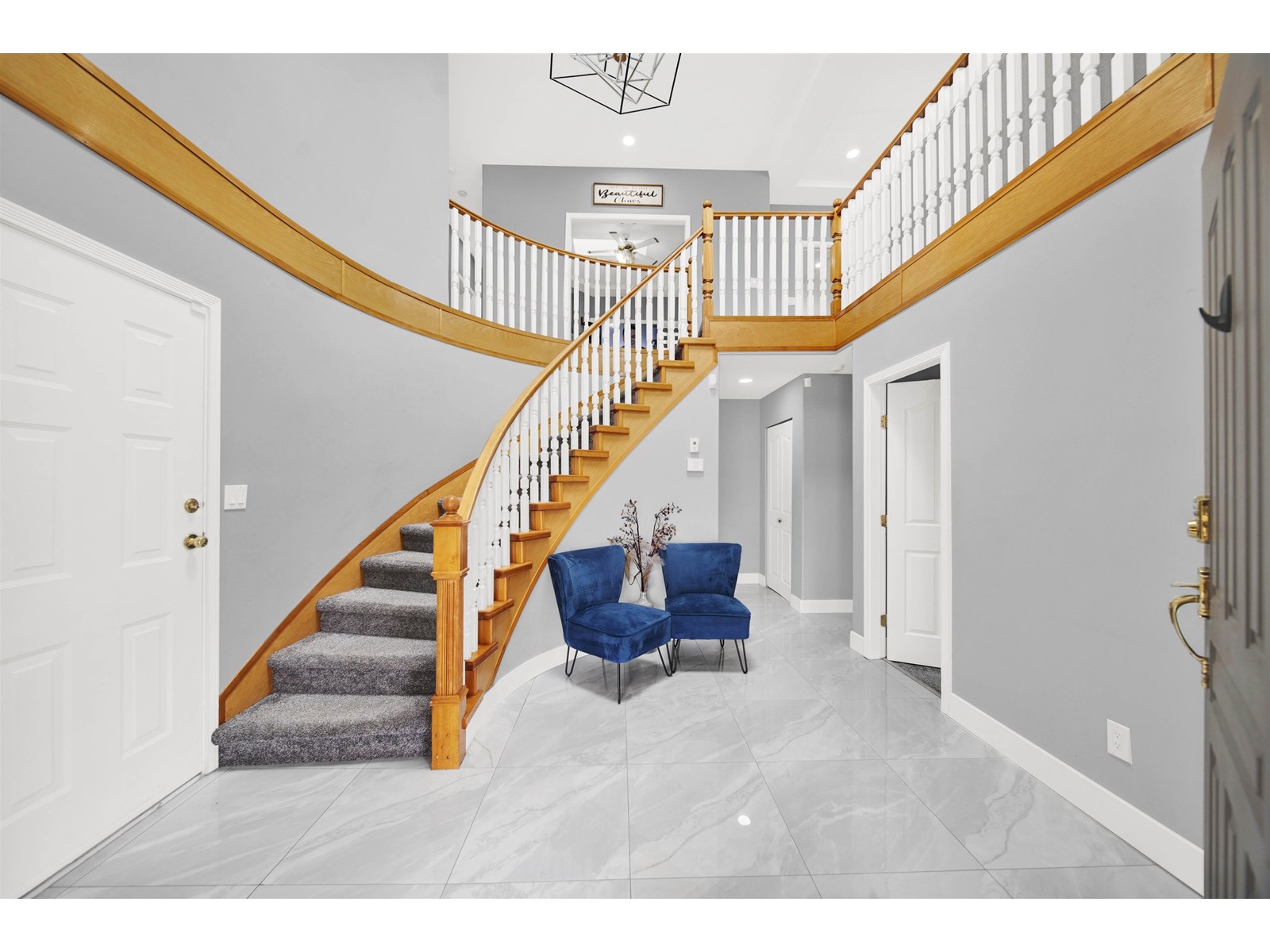 Property at 12462 93A AVENUE image 3