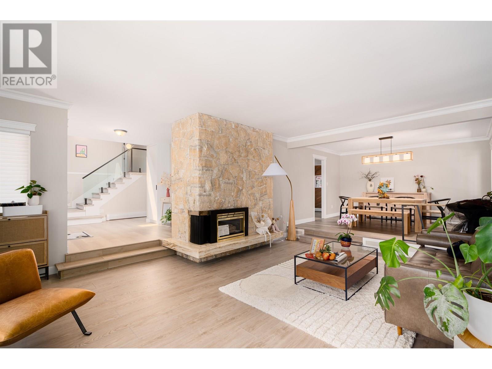 8951 CRAIGFLOWER GATE, Richmond, British Columbia
