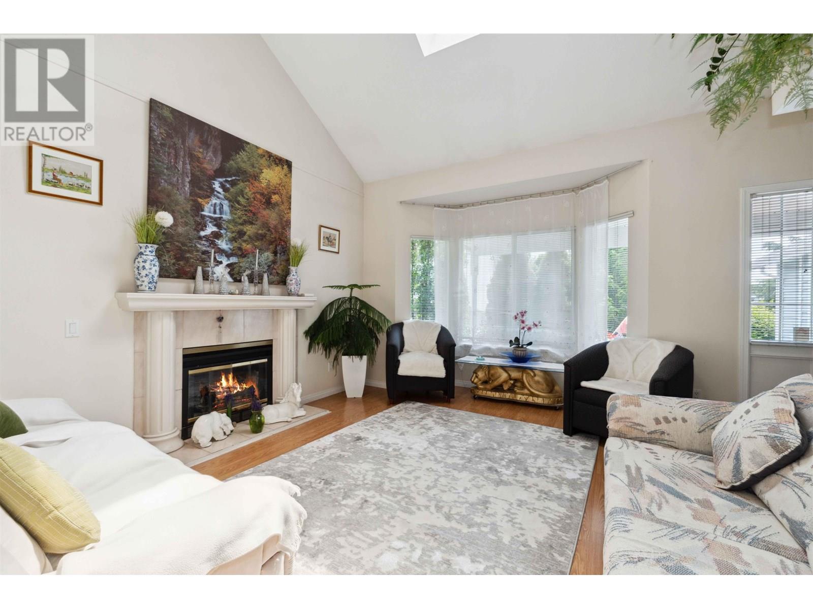 Property at 22537 BRICKWOOD CLOSE image 3