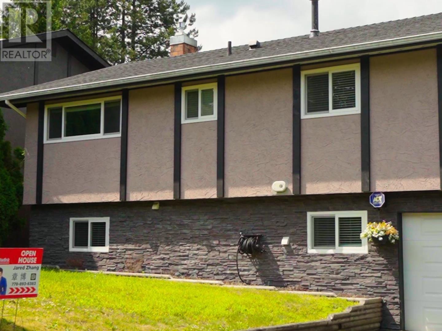 3222 Mariner Way, Coquitlam, British Columbia  V3C 4K7 - Photo 2 - R3016492