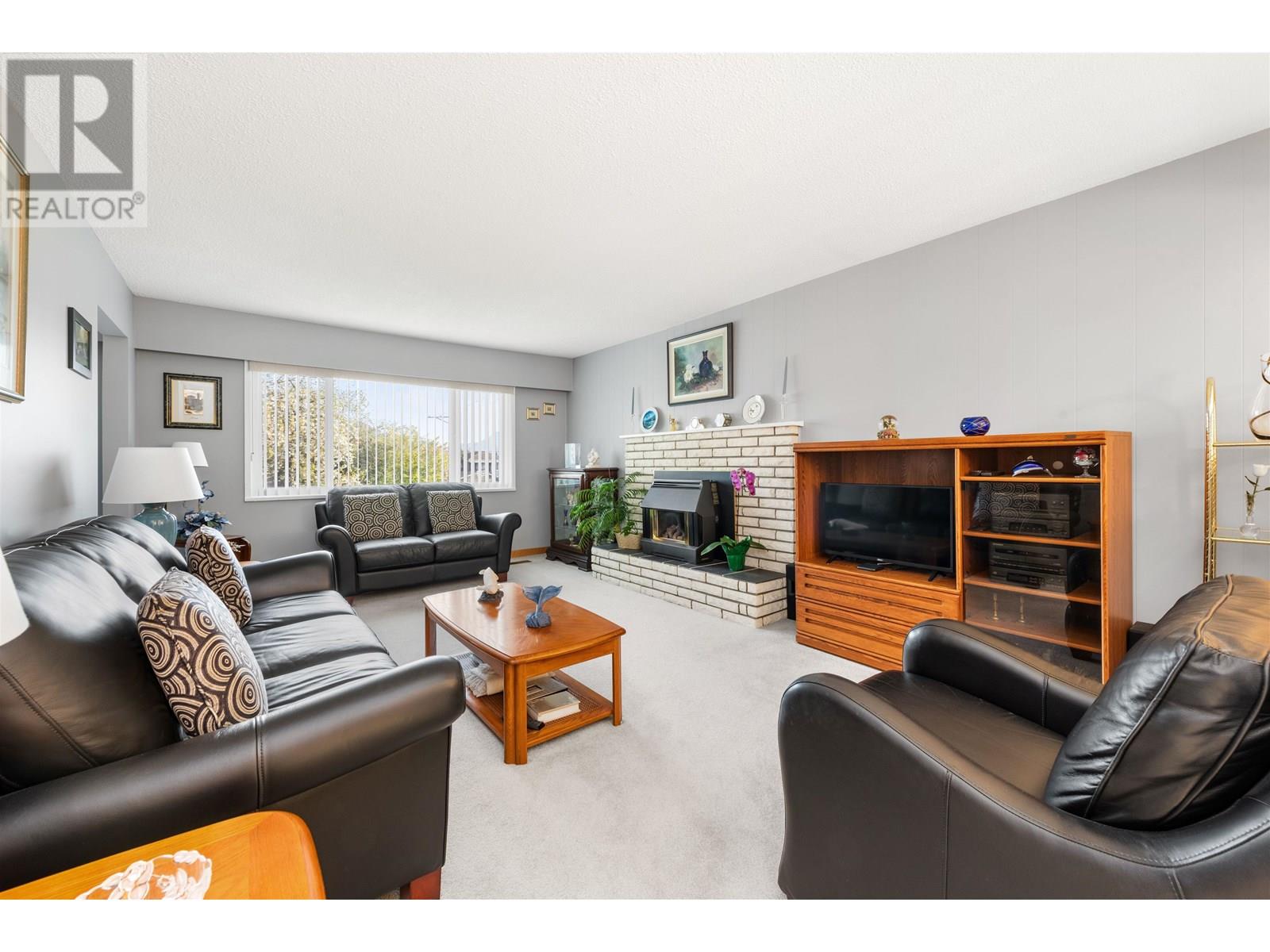 1425 Slocan Street, Vancouver, British Columbia  V5K 4X5 - Photo 2 - R3017116