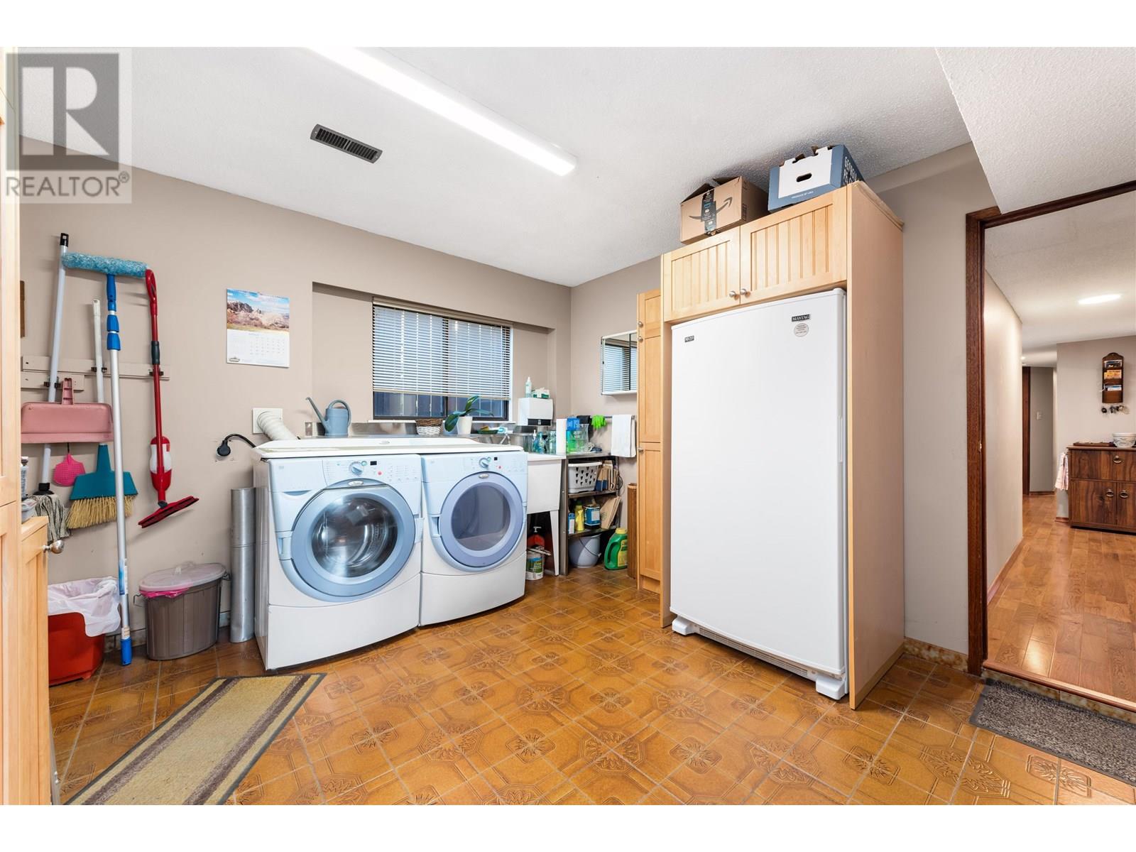 1425 Slocan Street, Vancouver, British Columbia  V5K 4X5 - Photo 24 - R3017116