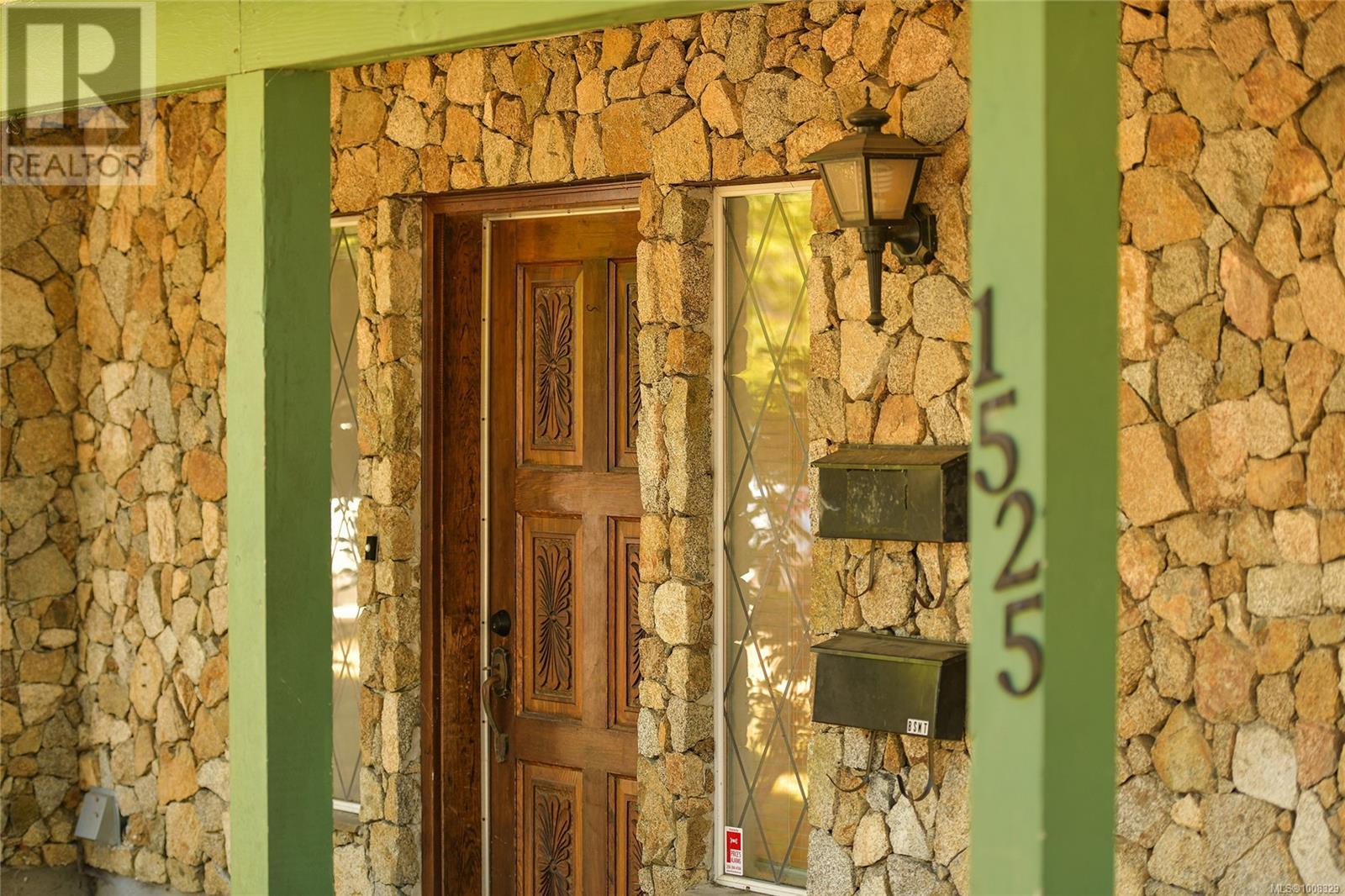 Property at 1525 San Juan Ave image 2