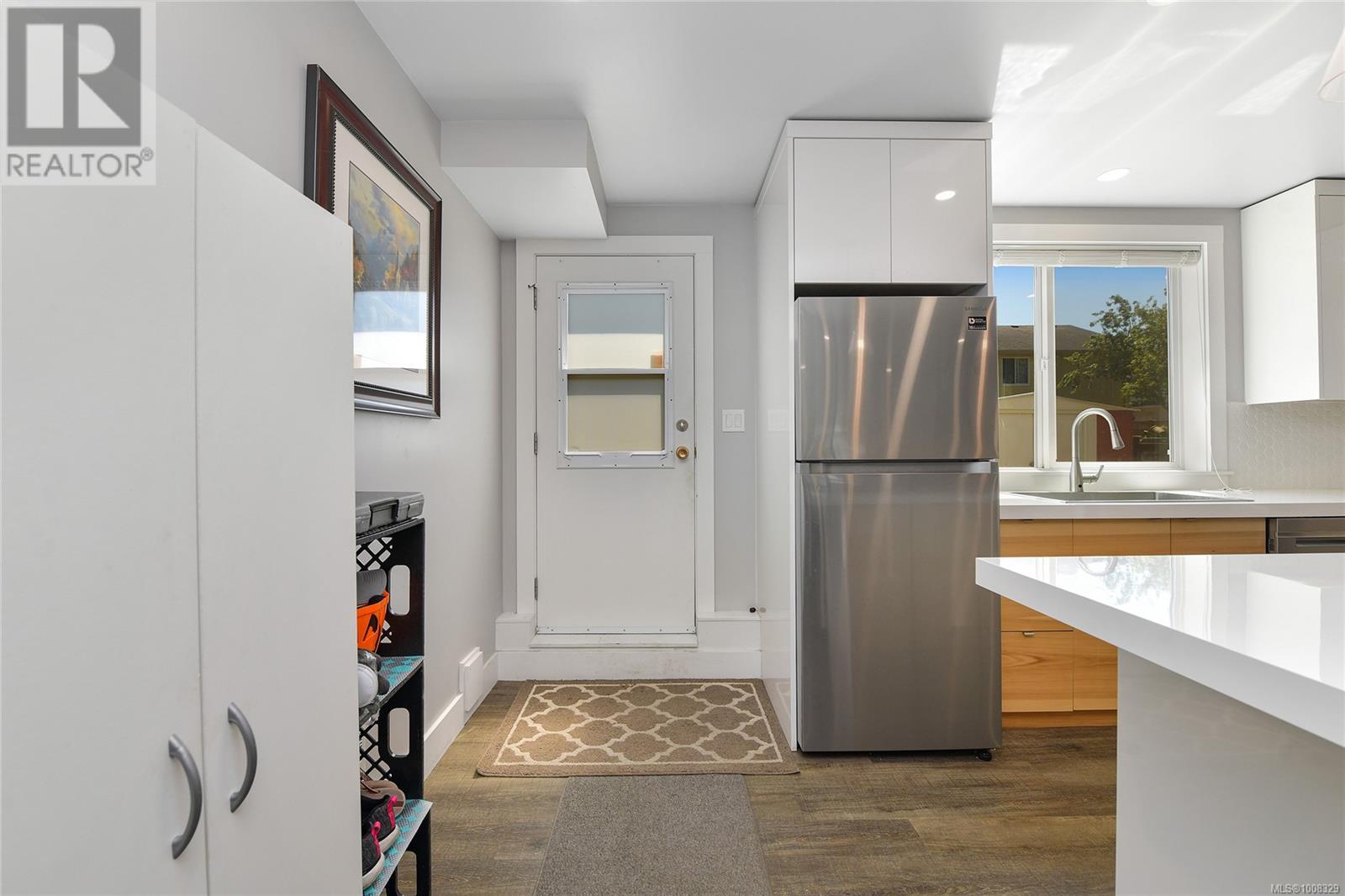 Property at 1525 San Juan Ave image 3