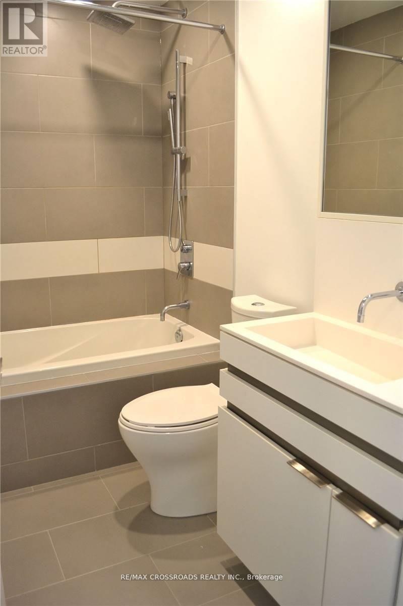 1904 - 197 Yonge Street, Toronto, Ontario  M5B 0C1 - Photo 18 - C12303642