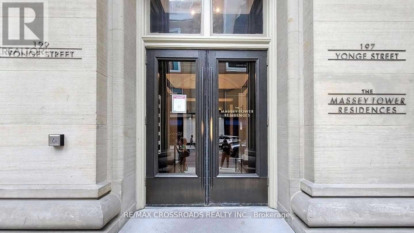 1904 - 197 Yonge Street, Toronto, Ontario  M5B 0C1 - Photo 2 - C12303642