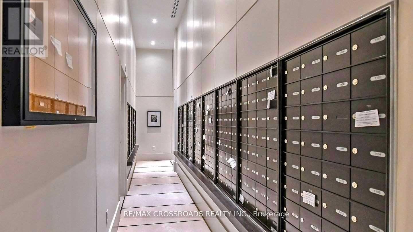 1904 - 197 Yonge Street, Toronto, Ontario  M5B 0C1 - Photo 3 - C12303642