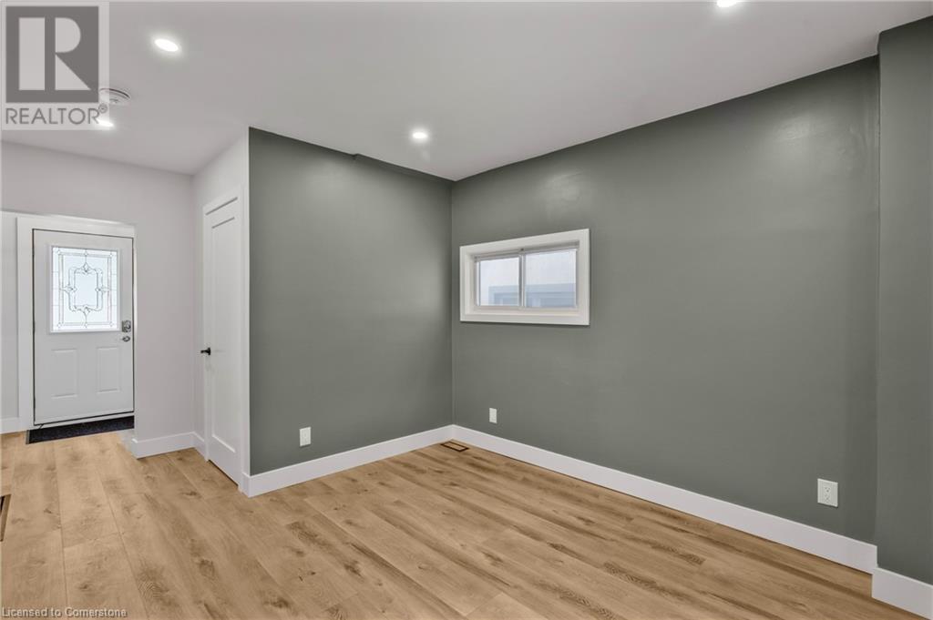 166 Julian Avenue Unit# 1, Hamilton, Ontario  L8H 5R9 - Photo 9 - 40754233