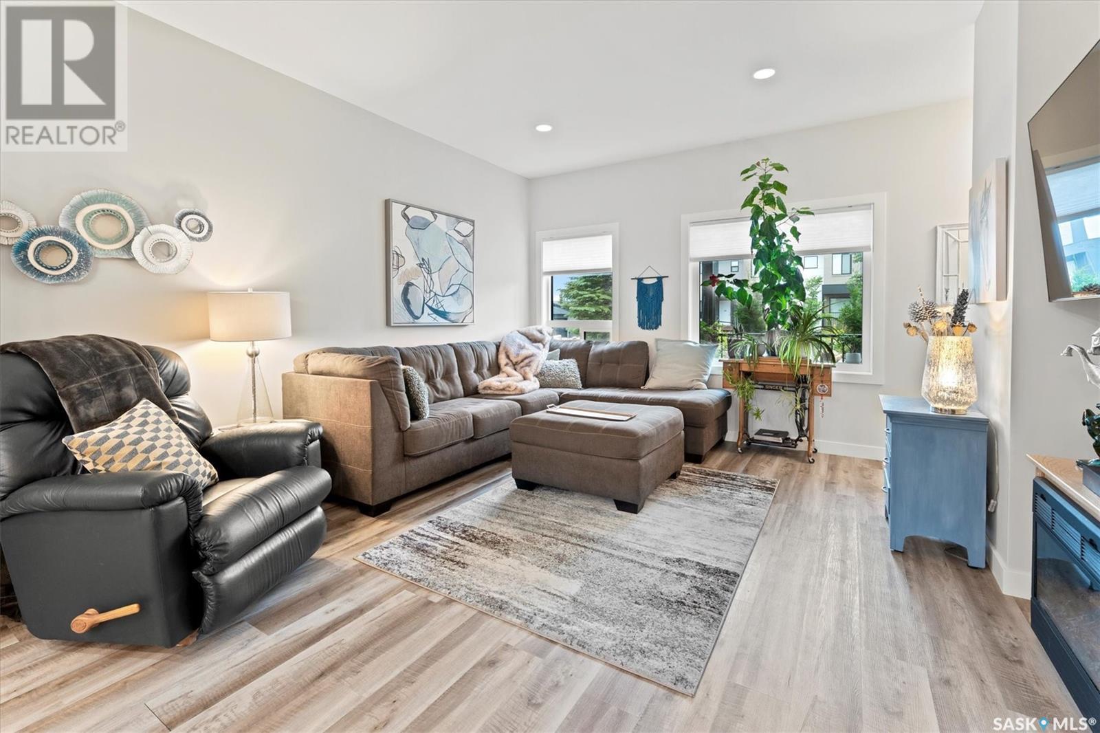 Property at 18 619 Evergreen BOULEVARD image 5